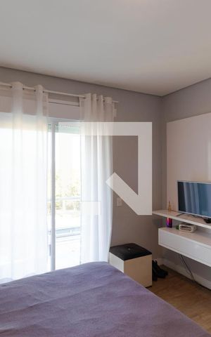 Casa à venda com 205m², 3 quartos e 3 vagas Casa à venda com 205m², 3 quartos e 3 vagasSuíte