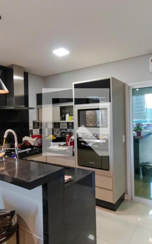 Casa à venda com 205m², 3 quartos e 3 vagas Casa à venda com 205m², 3 quartos e 3 vagasCozinha