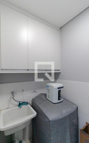 Casa à venda com 205m², 3 quartos e 3 vagas Casa à venda com 205m², 3 quartos e 3 vagasÁrea de Serviço