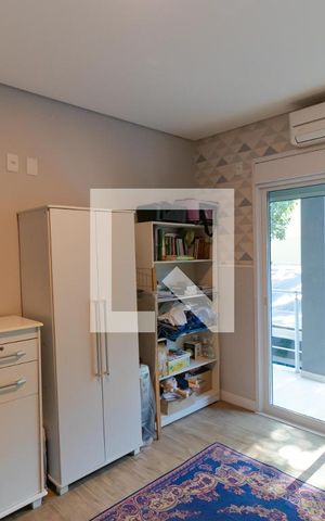 Casa à venda com 205m², 3 quartos e 3 vagas Casa à venda com 205m², 3 quartos e 3 vagasQuarto 02