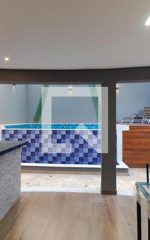 Casa à venda com 205m², 3 quartos e 3 vagas Casa à venda com 205m², 3 quartos e 3 vagasChurrasqueira