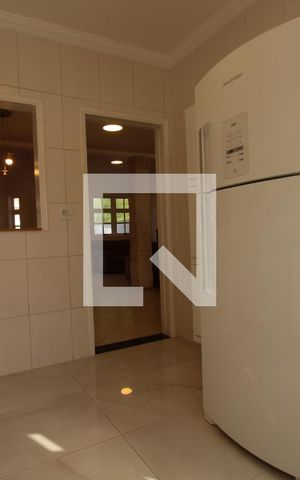Casa de condomínio à venda com 108m², 3 quartos e 2 vagasCozinha