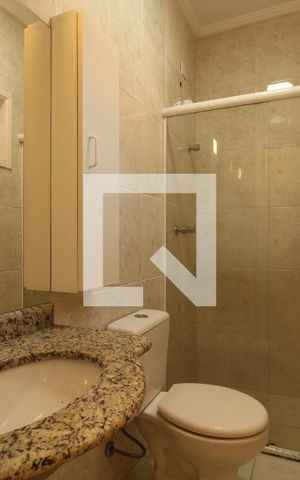 Casa de condomínio à venda com 108m², 3 quartos e 2 vagasBanheiro