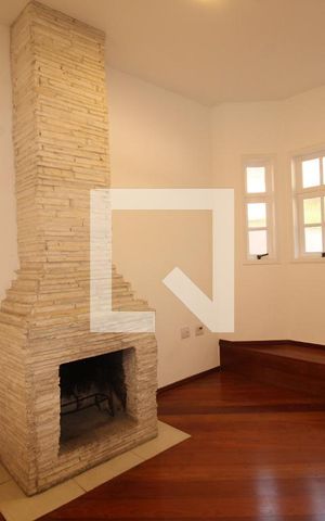 Casa de condomínio à venda com 108m², 3 quartos e 2 vagasSala