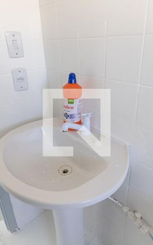 Apartamento para alugar com 48m², 1 quarto e sem vagaBanheiro