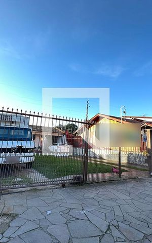 Casa à venda com 210m², 3 quartos e 3 vagasFachada da casa  