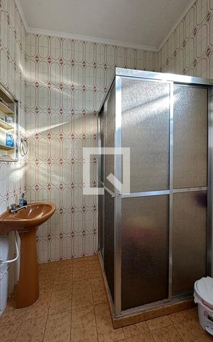 Casa à venda com 210m², 3 quartos e 3 vagasBanheiro 