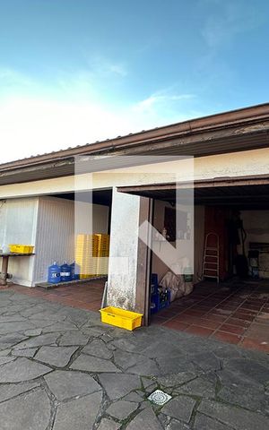 Casa à venda com 210m², 3 quartos e 3 vagasPátio 