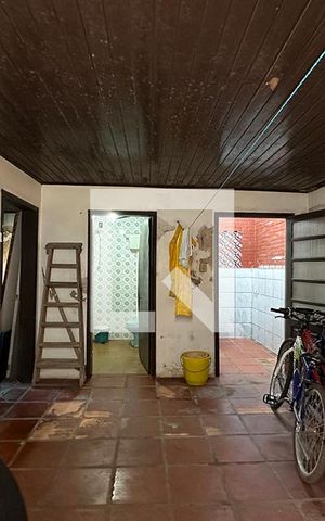 Casa à venda com 210m², 3 quartos e 3 vagasChurrasqueira