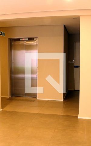 Studio à venda com 29m², 1 quarto e sem vagaElevador 