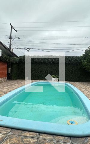 Casa à venda com 280m², 3 quartos e 4 vagasPiscina
