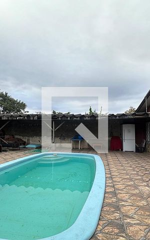 Casa à venda com 280m², 3 quartos e 4 vagasPiscina