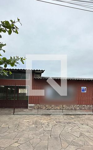 Casa à venda com 280m², 3 quartos e 4 vagasFachada da casa 