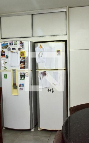 Casa de condomínio à venda com 241m², 4 quartos e 3 vagasCozinha
