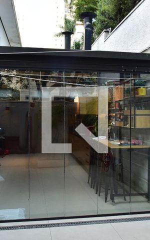 Casa de condomínio à venda com 241m², 4 quartos e 3 vagasQuintal e Espaço Gourmet