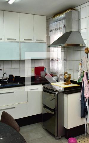 Casa de condomínio à venda com 241m², 4 quartos e 3 vagasCozinha