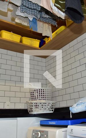 Casa de condomínio à venda com 241m², 4 quartos e 3 vagasÁrea de Serviço