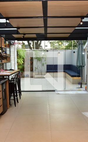 Casa de condomínio à venda com 241m², 4 quartos e 3 vagasQuintal e Espaço Gourmet