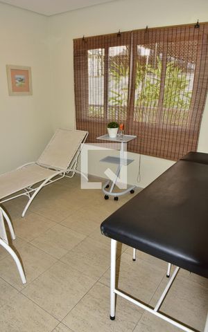 Casa de condomínio à venda com 241m², 4 quartos e 3 vagasSpa e Saúna