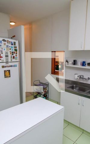 Casa de condomínio à venda com 314m², 5 quartos e 1 vaga Casa de condomínio à venda com 314m², 5 quartos e 1 vagaCozinha - Armários