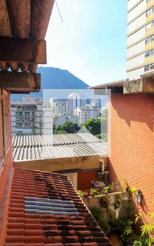 Casa de condomínio à venda com 314m², 5 quartos e 1 vaga Casa de condomínio à venda com 314m², 5 quartos e 1 vagaVista da Sala