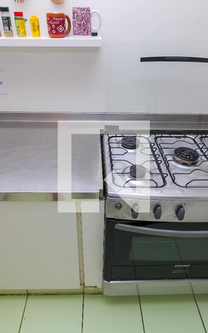 Casa de condomínio à venda com 314m², 5 quartos e 1 vaga Casa de condomínio à venda com 314m², 5 quartos e 1 vagaCozinha - Armários