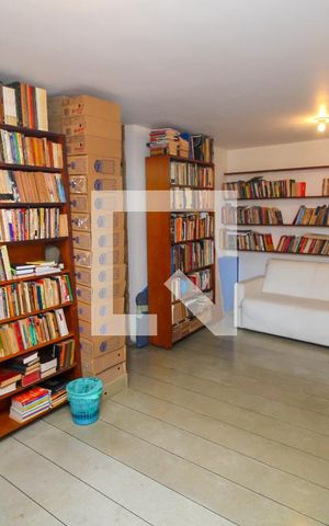 Casa de condomínio à venda com 314m², 5 quartos e 1 vaga Casa de condomínio à venda com 314m², 5 quartos e 1 vagaQuarto 4