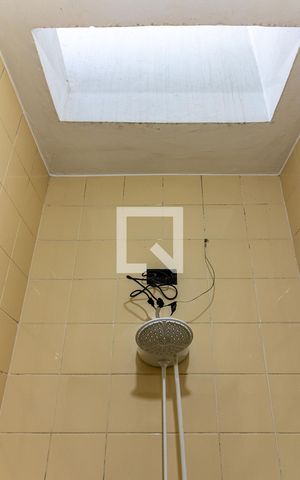 Casa à venda com 138m², 2 quartos e 2 vagasBanheiro