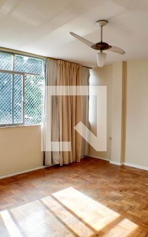 Apartamento para alugar com 105m², 3 quartos e 1 vaga Apartamento para alugar com 105m², 3 quartos e 1 vagaSala