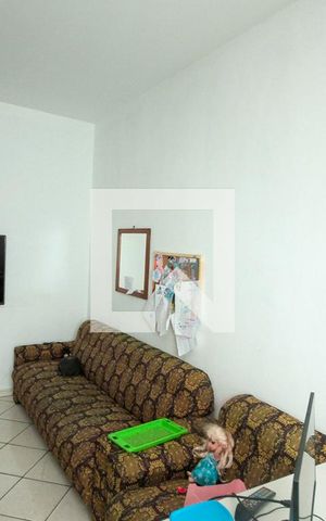 Casa à venda com 208m², 2 quartos e 2 vagas Casa à venda com 208m², 2 quartos e 2 vagasSala