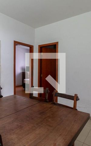 Casa à venda com 400m², 3 quartos e 10 vagas Casa à venda com 400m², 3 quartos e 10 vagasCopa