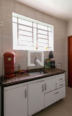 Casa à venda com 400m², 3 quartos e 10 vagas Casa à venda com 400m², 3 quartos e 10 vagasCozinha