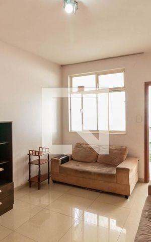 Casa à venda com 400m², 3 quartos e 10 vagas Casa à venda com 400m², 3 quartos e 10 vagasSala
