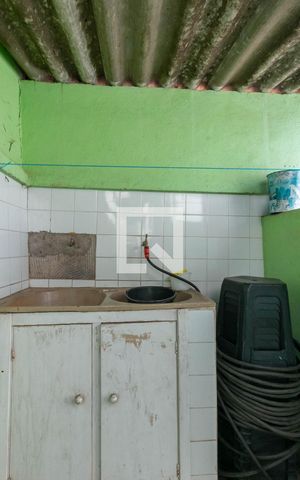 Casa à venda com 400m², 3 quartos e 10 vagas Casa à venda com 400m², 3 quartos e 10 vagasÁrea de Serviço