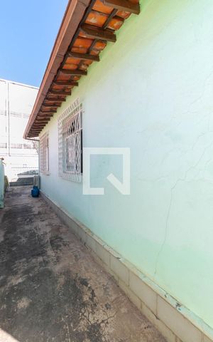 Casa à venda com 400m², 3 quartos e 10 vagas Casa à venda com 400m², 3 quartos e 10 vagasÁrea Externa