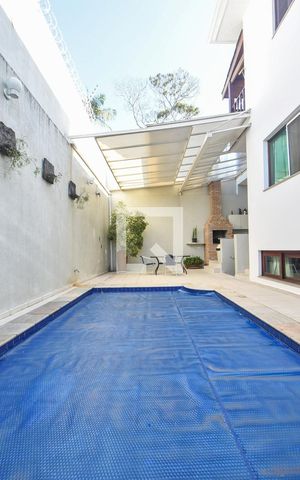 Casa para alugar com 400m², 4 quartos e 6 vagasPiscina