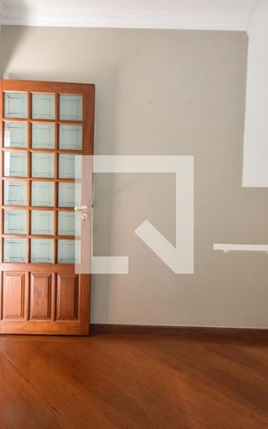 Casa para alugar com 400m², 4 quartos e 6 vagasSala Home Office
