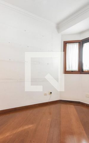 Casa para alugar com 400m², 4 quartos e 6 vagasSala Home Office