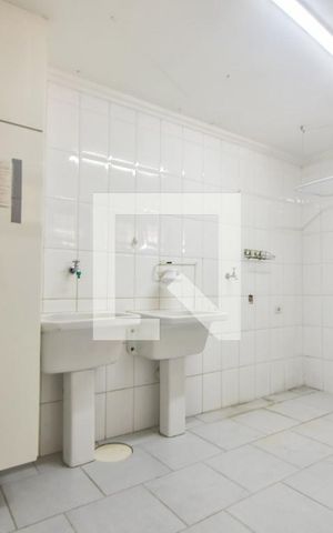 Casa para alugar com 400m², 4 quartos e 6 vagasLavanderia 