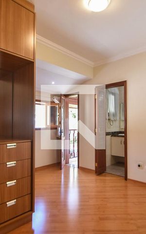 Casa para alugar com 400m², 4 quartos e 6 vagasSuíte 03