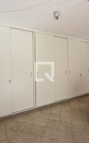 Casa para alugar com 400m², 4 quartos e 6 vagasGaragem 
