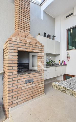 Casa para alugar com 400m², 4 quartos e 6 vagasChurrasqueira 