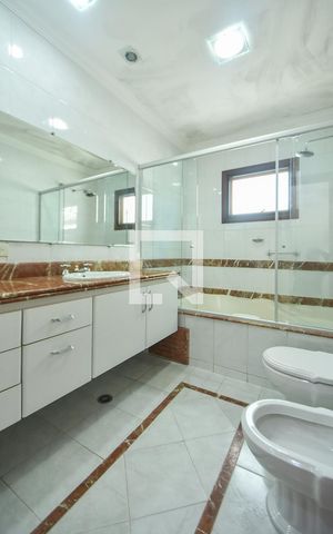 Casa para alugar com 400m², 4 quartos e 6 vagasBanheiro Suíte 02