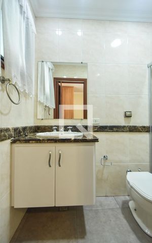 Casa para alugar com 400m², 4 quartos e 6 vagasBanheiro Suíte 03