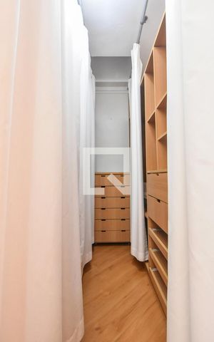 Casa para alugar com 400m², 4 quartos e 6 vagasCloset Suíte 01