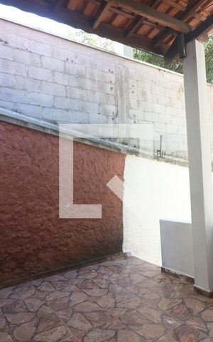 Casa para alugar com 70m², 1 quarto e sem vagaÁrea de Serviço