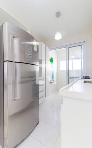 Apartamento à venda com 130m², 2 quartos e 2 vagas Apartamento à venda com 130m², 2 quartos e 2 vagasCozinha