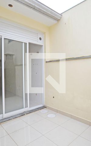 Casa à venda com 79m², 3 quartos e 1 vagaPátio/Serviço