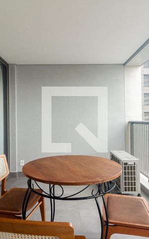 Apartamento à venda com 41m², 1 quarto e 1 vaga Apartamento à venda com 41m², 1 quarto e 1 vagaVaranda