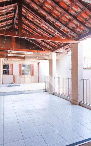 Casa à venda com 415m², 4 quartos e 4 vagas Casa à venda com 415m², 4 quartos e 4 vagasChurrasqueira